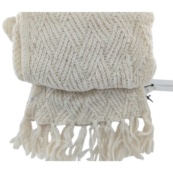 Treasure & Bond Soft Ivory Chunky Knit Scarf - Picture 6 of 6